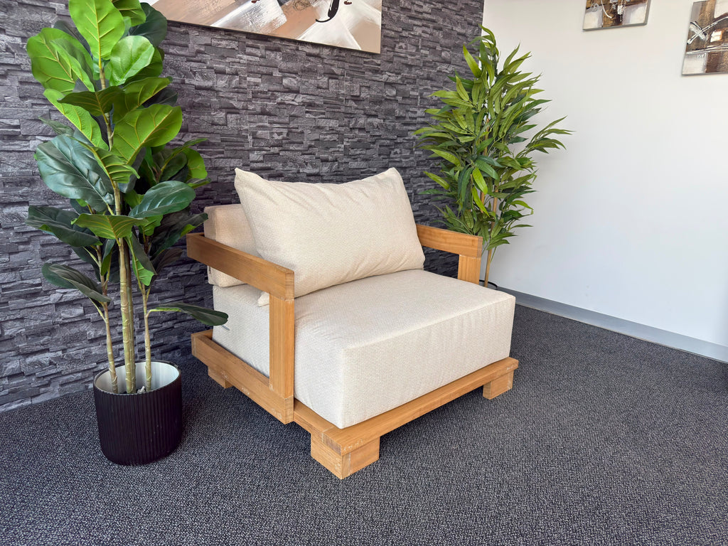 Cavura 1 Seater Patio Sofa in solution-dyed Clario outdoor fabric on a solid Iroko frame
