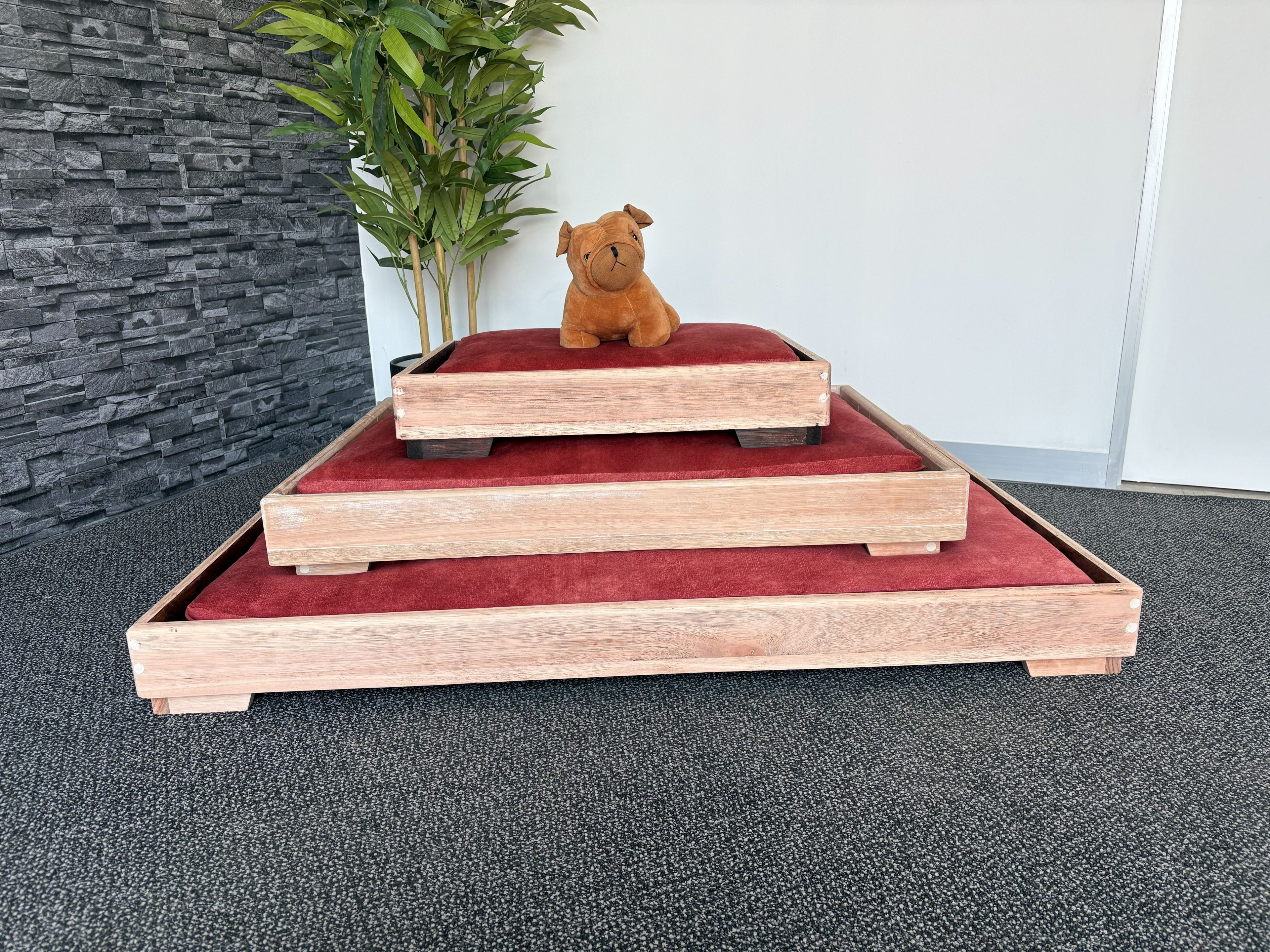 Furrona dog beds shown together, small to large